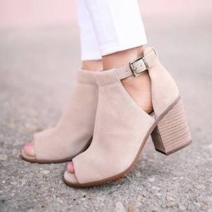 Sole Society Ferris Suede Bootie